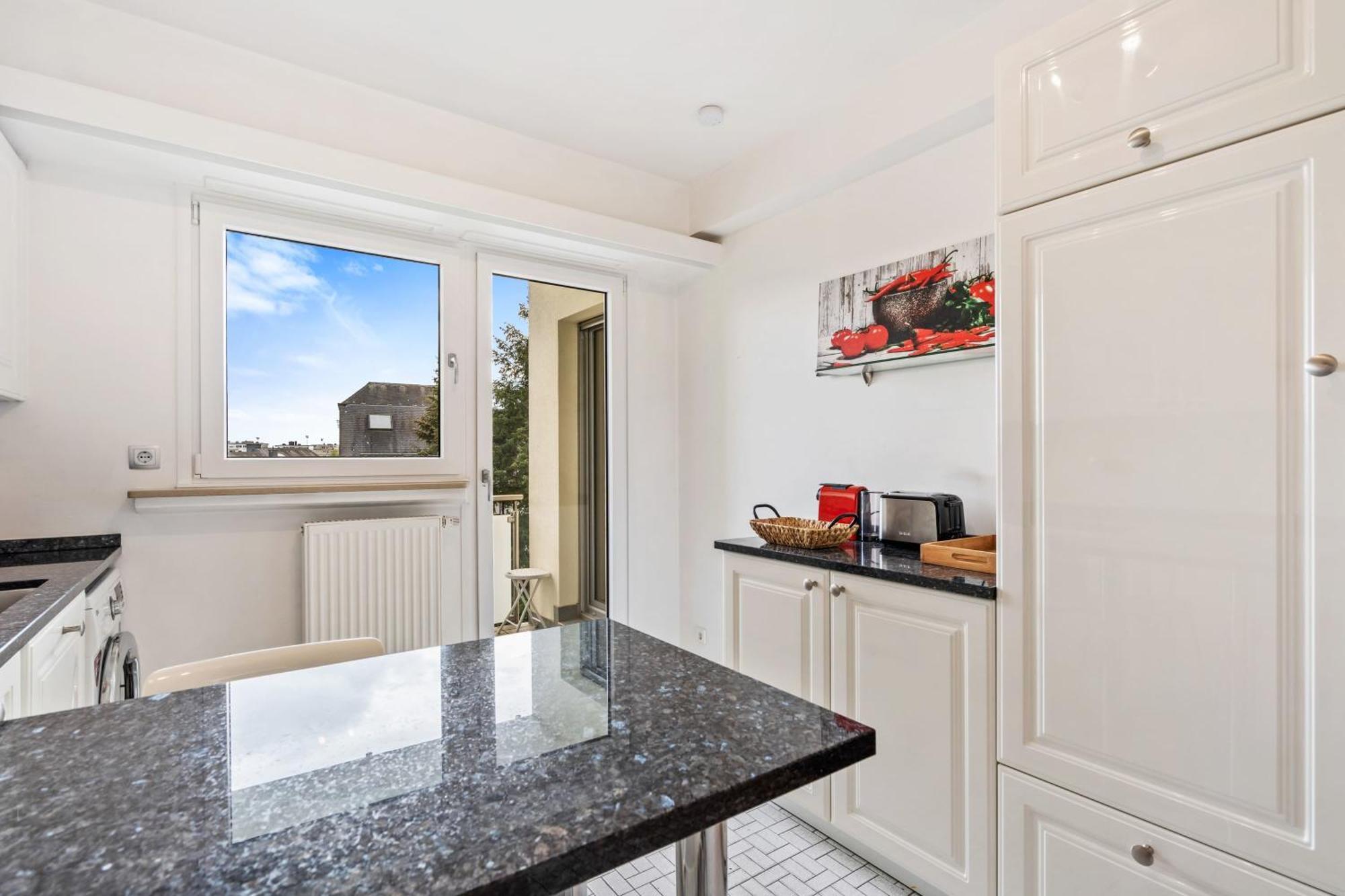 Stylish 2Br Apt In Limpertsberg, Near City Center Luxemburg Exteriör bild